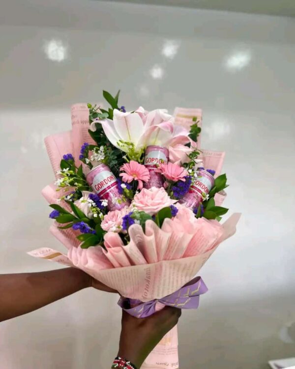 Pink Rose Bouquet with Baby's Breath & Gordon's Gin RTD Cans